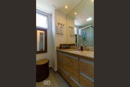 Apartamento para alugar com 83m², 3 quartos e 2 vagas Apartamento para alugar com 83m², 3 quartos e 2 vagasBanheiro da Suíte