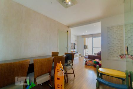 Apartamento para alugar com 83m², 3 quartos e 2 vagas Apartamento para alugar com 83m², 3 quartos e 2 vagasSala de Jantar