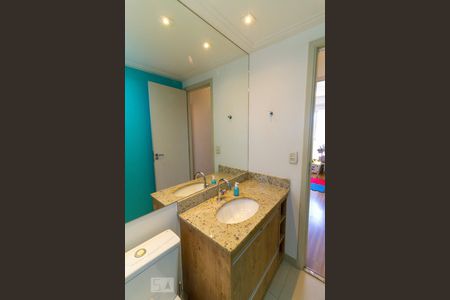 Apartamento para alugar com 83m², 3 quartos e 2 vagas Apartamento para alugar com 83m², 3 quartos e 2 vagasBanheiro Social