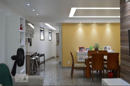 Salade Apartamento com 4 quartos, 210m² Icaraí