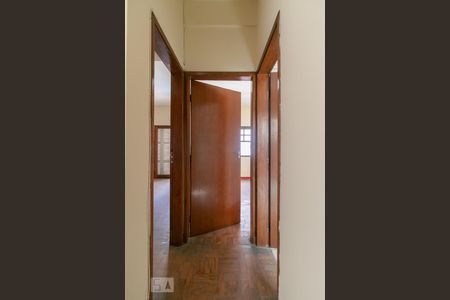 Corredor de apartamento para alugar com 2 quartos, 120m² em Brás, São Paulo