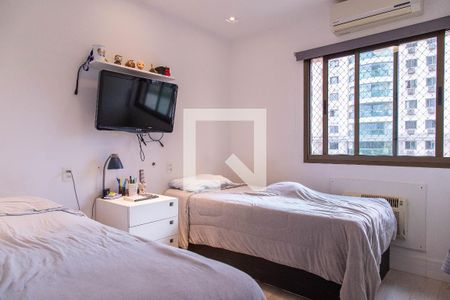 Quarto 1 de apartamento para alugar com 3 quartos, 105m² em Barra da Tijuca, Rio de Janeiro