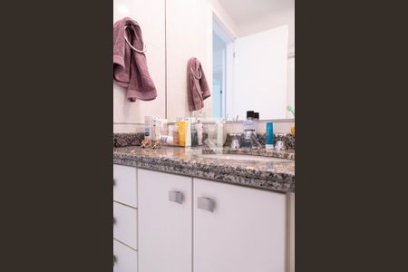 Apartamento para alugar com 105m², 3 quartos e 2 vagas Apartamento para alugar com 105m², 3 quartos e 2 vagasBanheiro da suíte