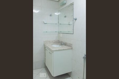 Apartamento para alugar com 70m², 2 quartos e 2 vagasBanheiro da Suíte