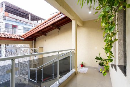 Casa à venda com 250m², 2 quartos e 5 vagas Casa à venda com 250m², 2 quartos e 5 vagasEntrada