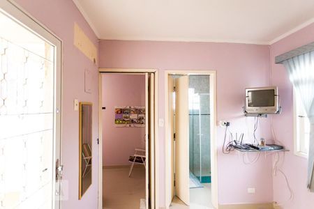 Casa à venda com 250m², 2 quartos e 5 vagas Casa à venda com 250m², 2 quartos e 5 vagasSuite 2