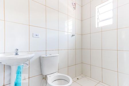 Banheiro de apartamento para alugar com 1 quarto, 40m² em Vila Sabrina, São Paulo