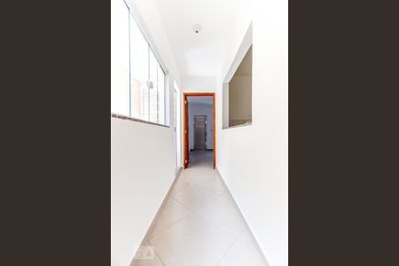 Corredor Quartos de apartamento para alugar com 1 quarto, 40m² em Vila Sabrina, São Paulo