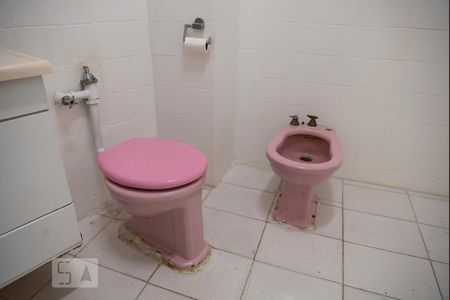 Apartamento à venda com 122m², 3 quartos e sem vagaBanheiro