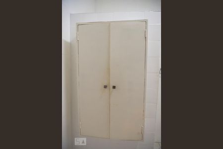 Apartamento à venda com 122m², 3 quartos e sem vagaBanheiro