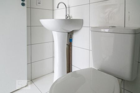 Studio para alugar com 27m², 1 quarto e sem vaga Studio para alugar com 27m², 1 quarto e sem vagaBanheiro