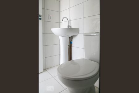 Studio para alugar com 27m², 1 quarto e sem vaga Studio para alugar com 27m², 1 quarto e sem vagaBanheiro