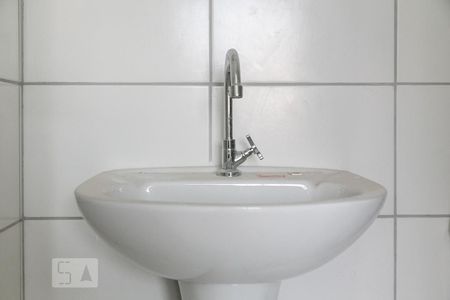 Studio para alugar com 27m², 1 quarto e sem vaga Studio para alugar com 27m², 1 quarto e sem vagaBanheiro