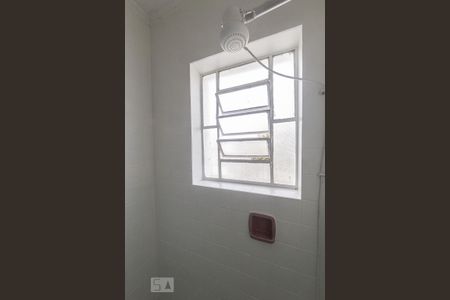 Casa para alugar com 75m², 2 quartos e sem vagaBanheiro Social