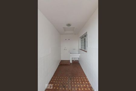 Casa para alugar com 75m², 2 quartos e sem vagaÁrea de Serviço