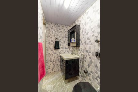 Apartamento para alugar com 80m², 2 quartos e 1 vaga Apartamento para alugar com 80m², 2 quartos e 1 vagaBanheiro