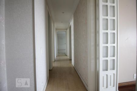 Corredor de apartamento para alugar com 4 quartos, 125m² em Vila Suzana, São Paulo