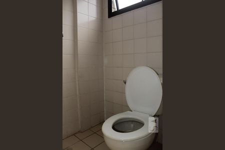 Apartamento à venda com 180m², 3 quartos e 2 vagasBanheiro de Serviço