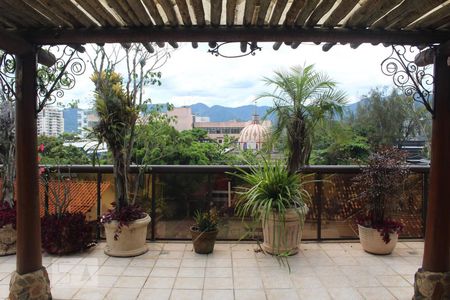 Apartamento à venda com 180m², 3 quartos e 2 vagasVista - Sala