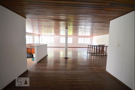 Sala Primeiro Piso de casa para alugar com 8 quartos, 1000m² em Recreio dos Bandeirantes, Rio de Janeiro