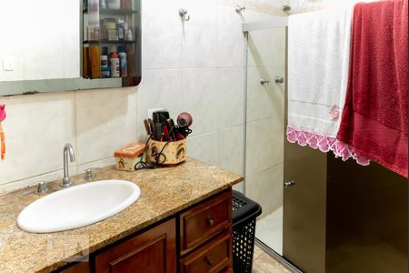 Casa à venda com 380m², 4 quartos e 10 vagasBanheiro 2 - Casa 1