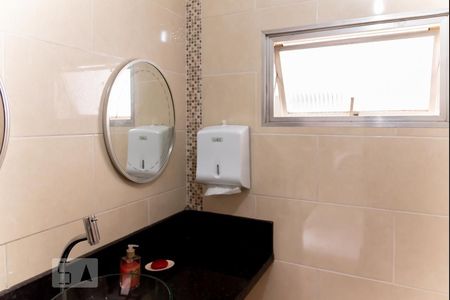 Casa à venda com 380m², 4 quartos e 10 vagasBanheiro 3 - Casa 1