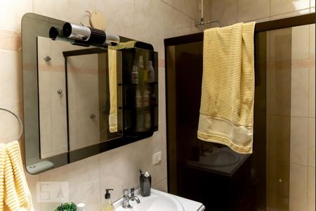 Casa à venda com 380m², 4 quartos e 10 vagasBanheiro 1 - Casa 1