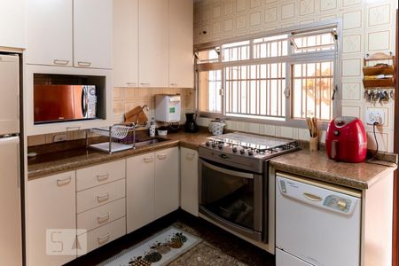 Casa à venda com 380m², 4 quartos e 10 vagasCozinha - Casa 1