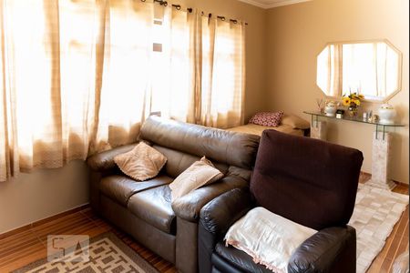 Casa à venda com 380m², 4 quartos e 10 vagasSala - Casa 2