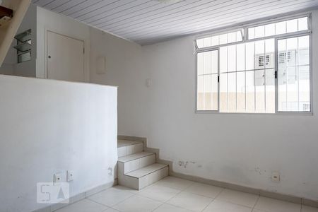 Sala de kitnet/studio para alugar com 1 quarto, 35m² em Vila Charlote, São Paulo