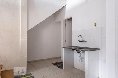 Cozinha de kitnet/studio para alugar com 1 quarto, 35m² em Vila Charlote, São Paulo