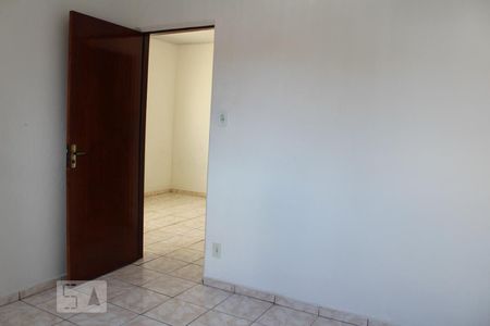 quarto 1 de casa para alugar com 2 quartos, 70m² em Jardim Penha, São Paulo