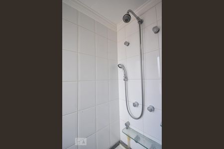 Apartamento à venda com 73m², 2 quartos e 2 vagasBanheiro da suíte