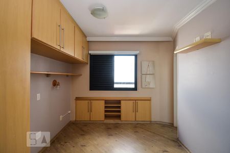 Apartamento à venda com 73m², 2 quartos e 2 vagasQuarto 2 - suíte