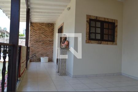 Casa à venda com 225m², 3 quartos e 3 vagasVaranda do Escritrio