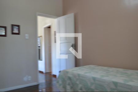 Casa à venda com 225m², 3 quartos e 3 vagasQuarto 2