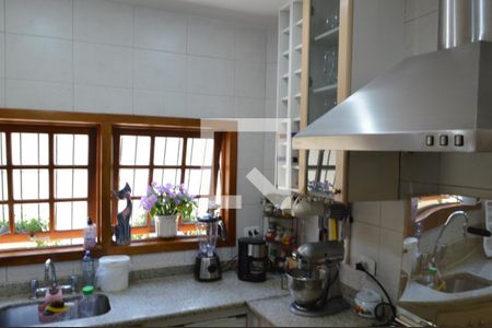 Casa à venda com 225m², 3 quartos e 3 vagasCozinha