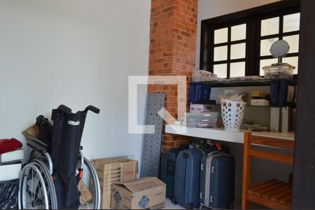 Casa à venda com 225m², 3 quartos e 3 vagasEscritório