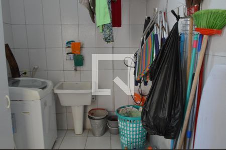 Casa à venda com 225m², 3 quartos e 3 vagasÁrea de Serviço