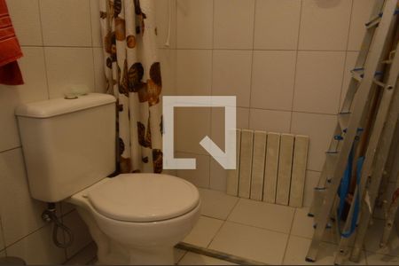 Casa à venda com 225m², 3 quartos e 3 vagasBanheiro de serviço