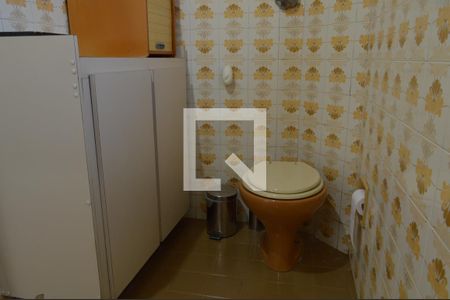 Casa à venda com 225m², 3 quartos e 3 vagasBanheiro 1