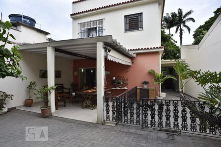Varanda  dos fundos de casa à venda com 3 quartos, 225m² em Pechincha, Rio de Janeiro