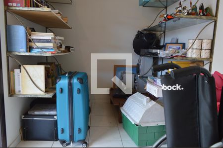 Casa à venda com 225m², 3 quartos e 3 vagasEscritório