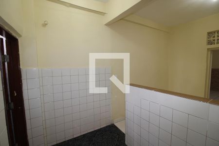 Sala / Cozinha de casa para alugar com 1 quarto, 50m² em Jardim das Laranjeiras, São Paulo