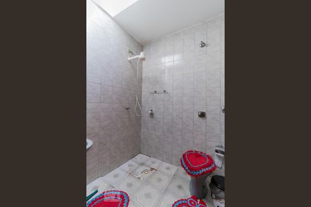 Casa à venda com 200m², 5 quartos e 5 vagasBanheiro 2