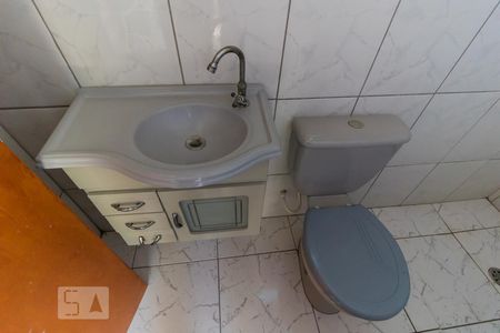 Casa à venda com 200m², 5 quartos e 5 vagasDetalhe banheiro