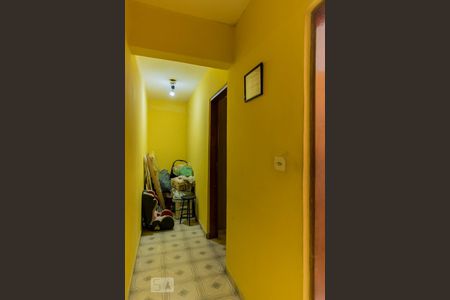 Casa à venda com 200m², 5 quartos e 5 vagasCorredor