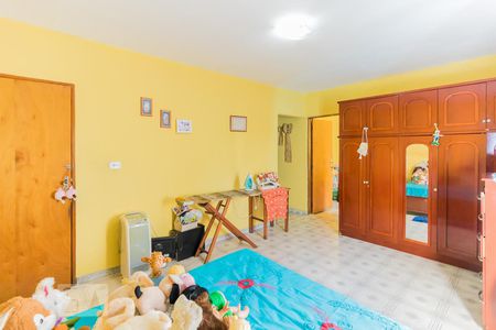 Casa à venda com 200m², 5 quartos e 5 vagasSuíte