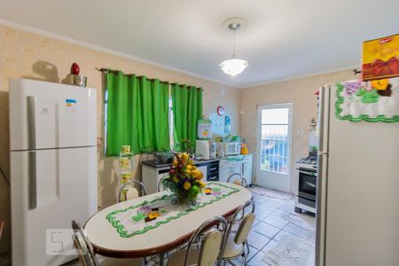 Casa à venda com 200m², 5 quartos e 5 vagasCozinha