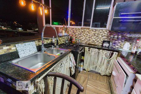 Apartamento à venda com 160m², 2 quartos e 1 vagaCozinha